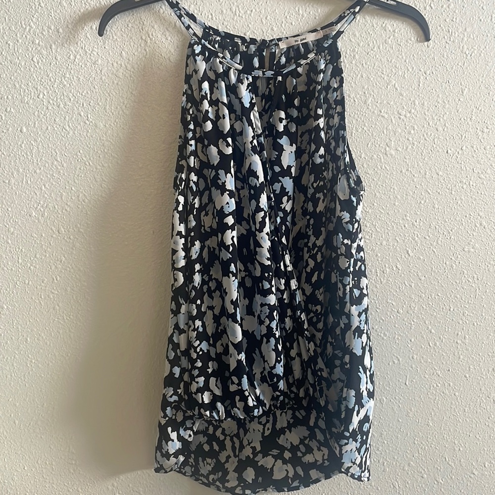 Francesca’s High low Mi Ami Top black ,white, and blue